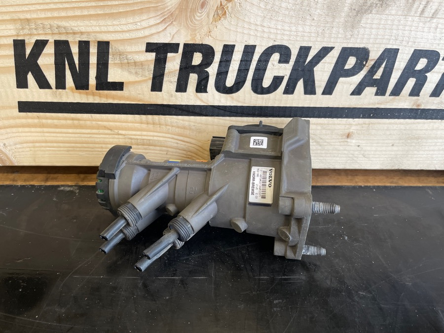 VOLVO FOOT BRAKE MODULE 21114973 - Válvula de freno para Camión: foto 1 VOLVO FOOT BRAKE MODULE 21114973 - Válvula de freno para Camión: foto 1