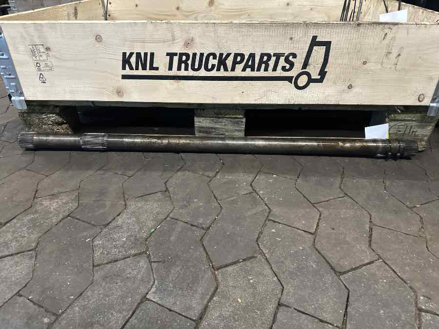 VOLVO HALF SHAFT 21940427 - Palier para Camión: foto 1 VOLVO HALF SHAFT 21940427 - Palier para Camión: foto 1