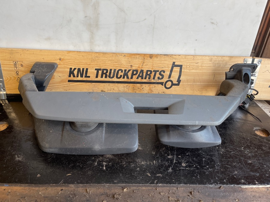 VOLVO MIRROR FH4 RIGHT SIDE 82943356 - Cabina e interior para Camión: foto 1 VOLVO MIRROR FH4 RIGHT SIDE 82943356 - Cabina e interior para Camión: foto 1