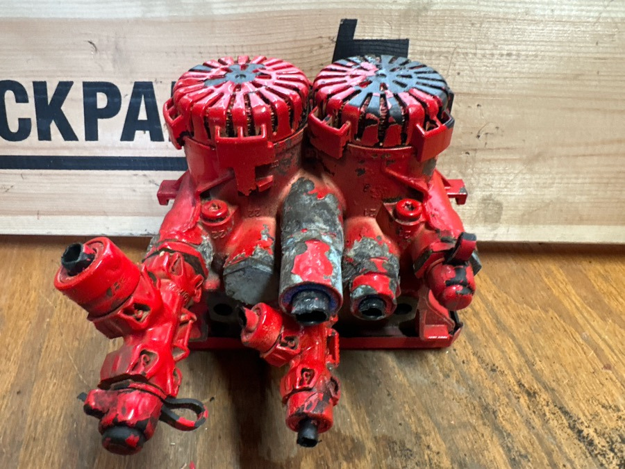 VOLVO VALVE 21122035 - Válvula de freno para Camión: foto 1 VOLVO VALVE 21122035 - Válvula de freno para Camión: foto 1