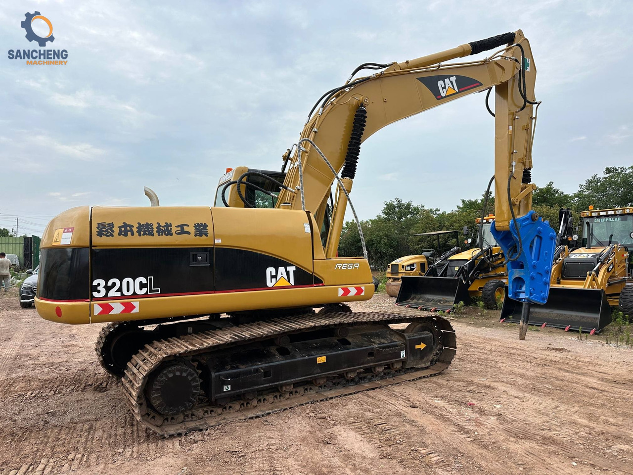 CAT 320CL crawler excavator with hammer - Excavadora de cadenas: foto 3 CAT 320CL crawler excavator with hammer - Excavadora de cadenas: foto 3
