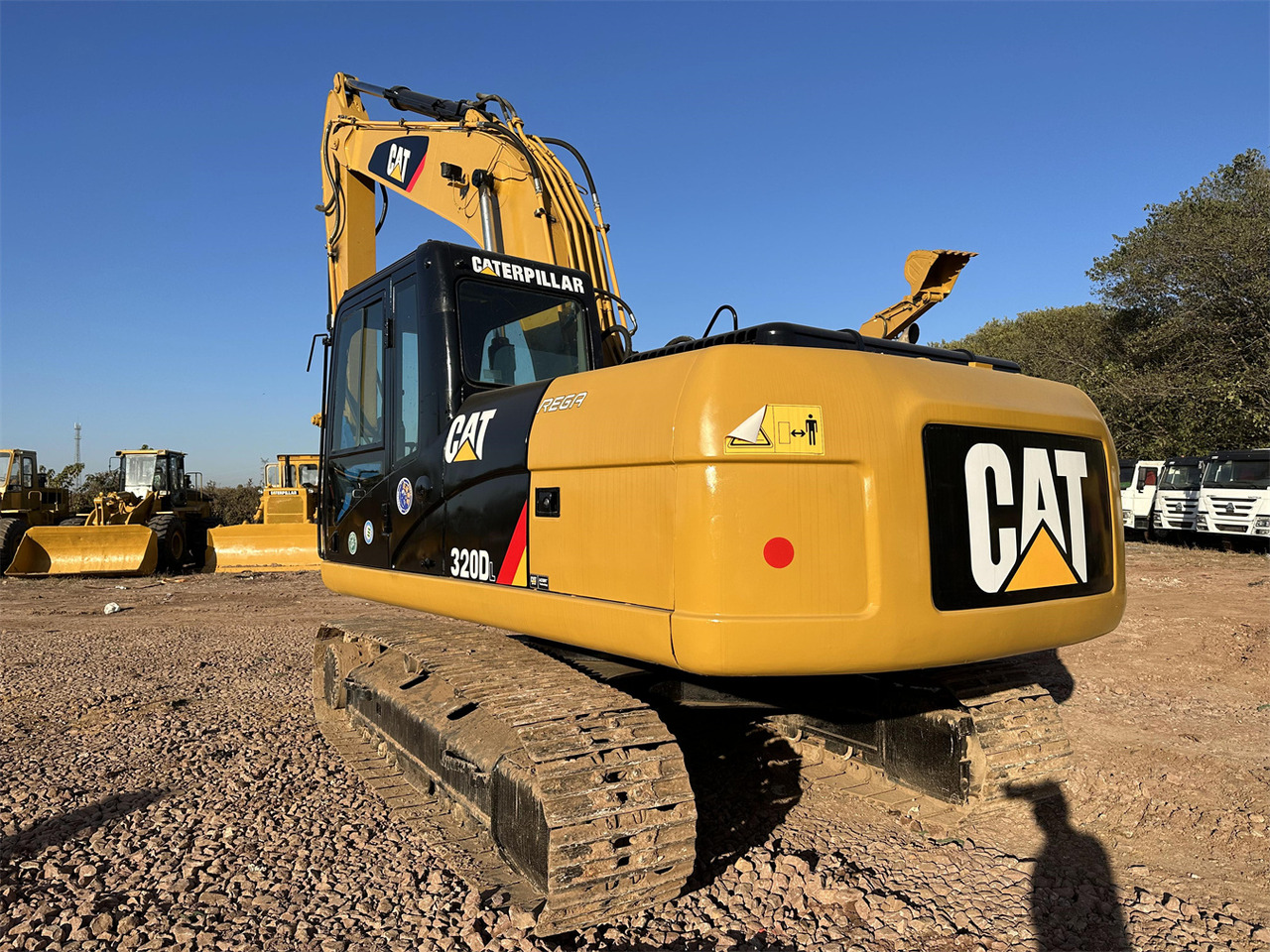 CAT 320DL - Excavadora de cadenas: foto 3 CAT 320DL - Excavadora de cadenas: foto 3