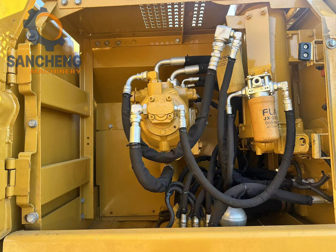 Excavadora de cadenas CATERPILLAR 320B excavator: foto 8