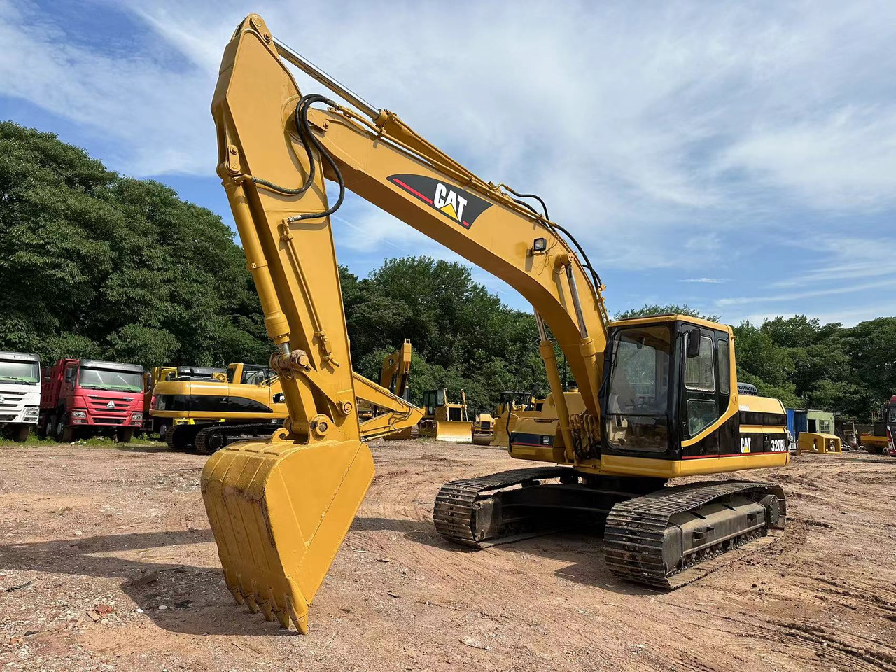 CATERPILLAR 320BL - Excavadora de cadenas: foto 4 CATERPILLAR 320BL - Excavadora de cadenas: foto 4