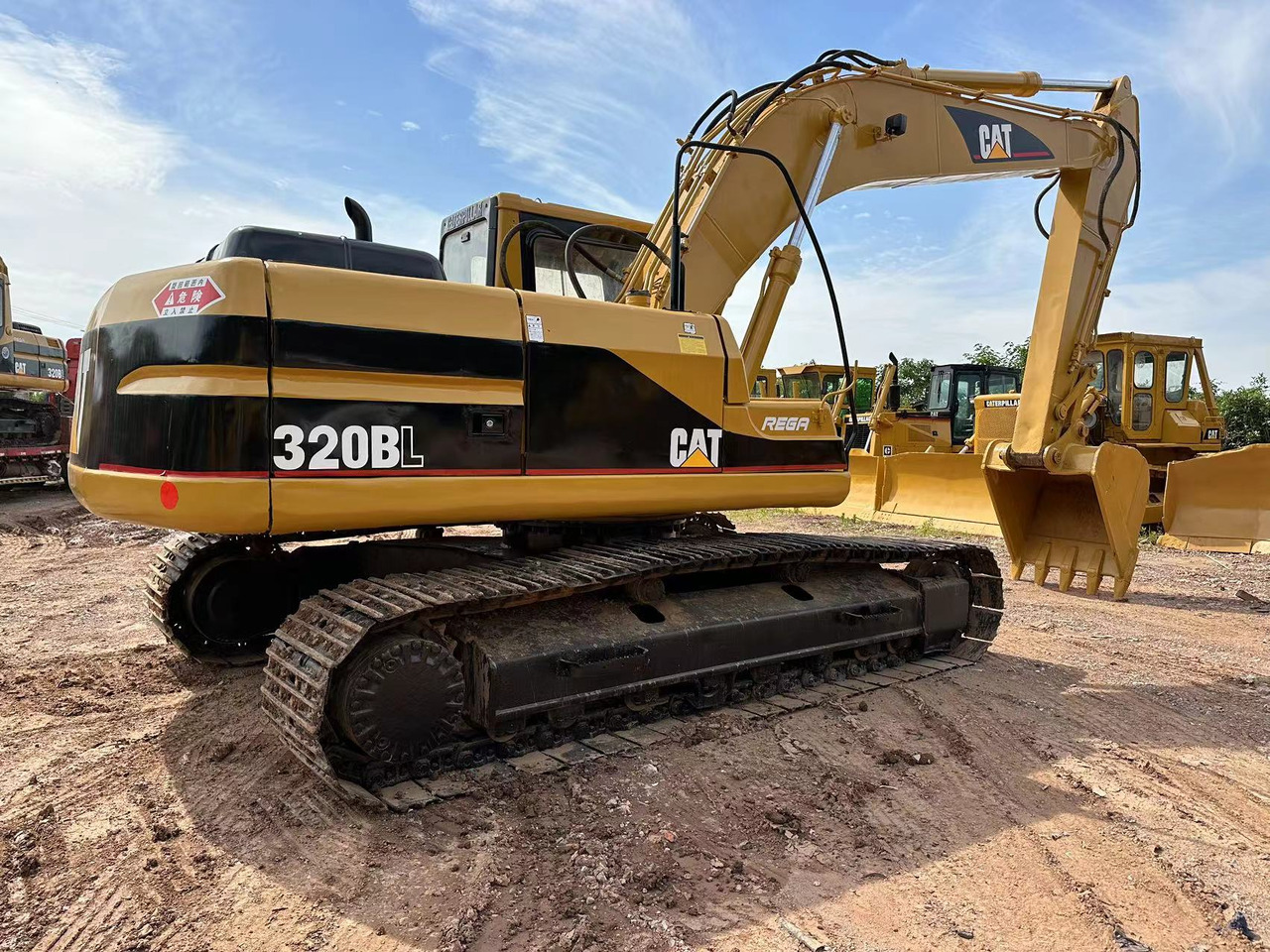 CATERPILLAR 320BL excavator - Excavadora: foto 2 CATERPILLAR 320BL excavator - Excavadora: foto 2