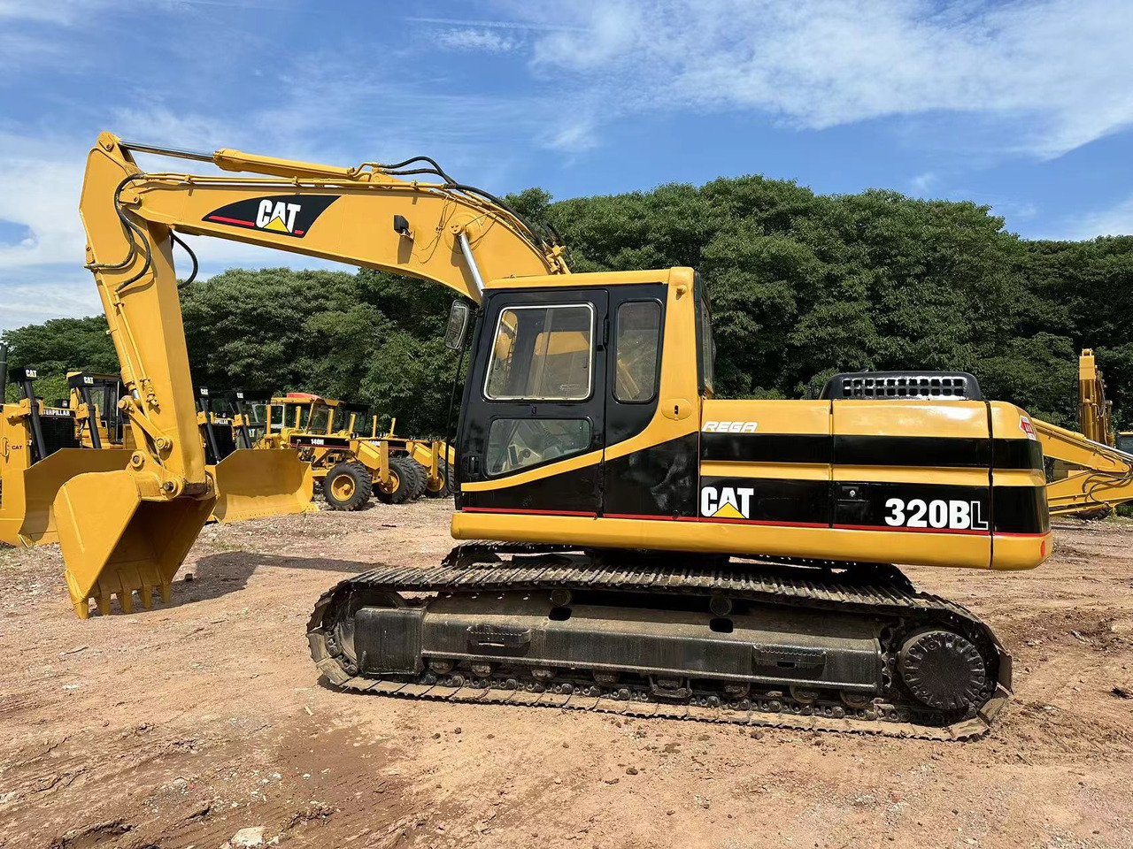 CATERPILLAR 320BL excavator - Excavadora: foto 1 CATERPILLAR 320BL excavator - Excavadora: foto 1
