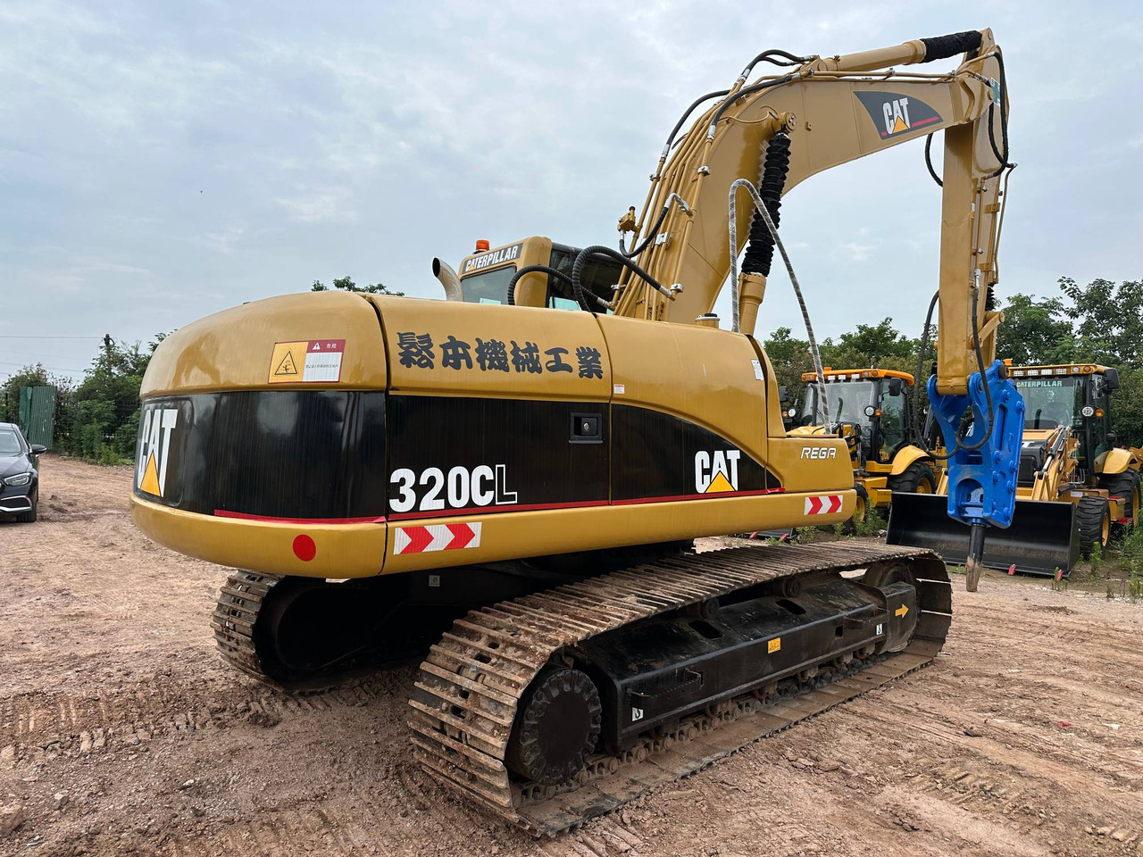 CATERPILLAR 320CL - Excavadora de cadenas: foto 2 CATERPILLAR 320CL - Excavadora de cadenas: foto 2