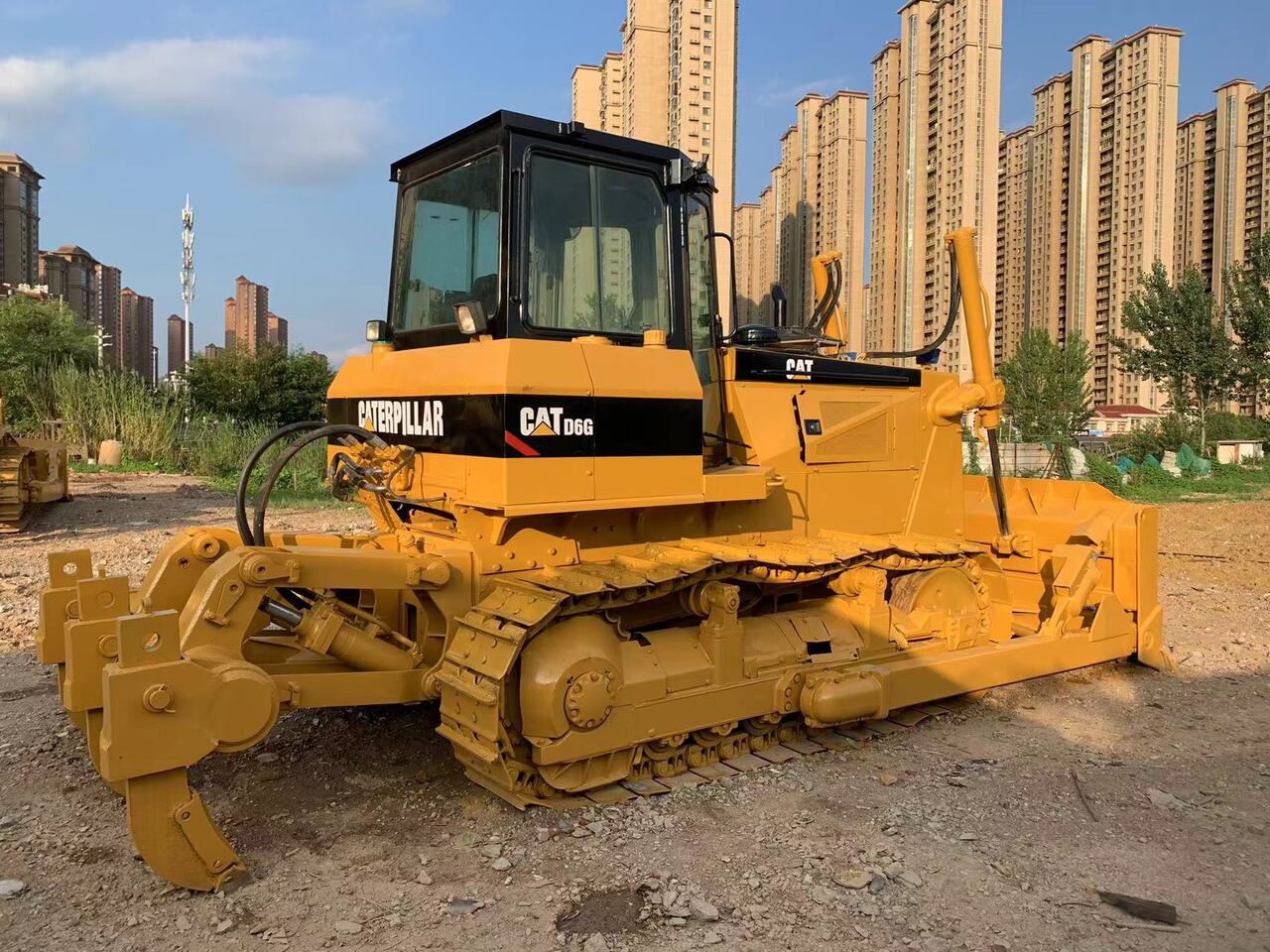 CATERPILLAR D6G - Bulldozer: foto 2 CATERPILLAR D6G - Bulldozer: foto 2