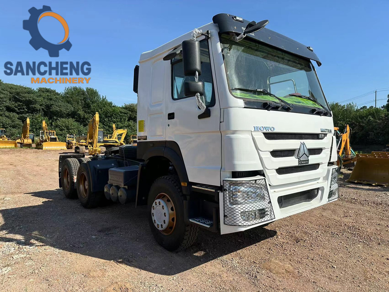 SINOTRUK HOWO Truck Head 371hp - Cabeza tractora: foto 1 SINOTRUK HOWO Truck Head 371hp - Cabeza tractora: foto 1