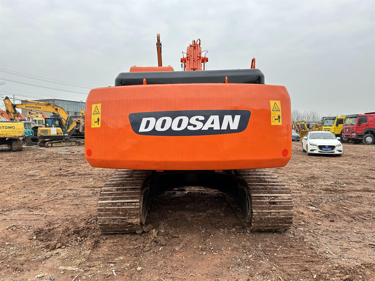 DOOSAN DH220 excavator - Excavadora de cadenas: foto 5 DOOSAN DH220 excavator - Excavadora de cadenas: foto 5