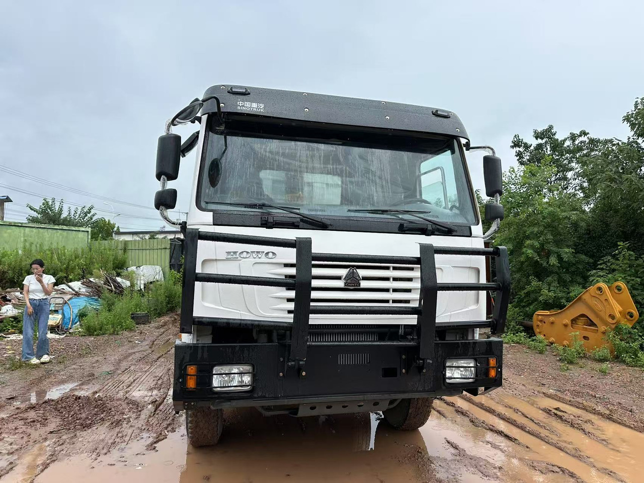 HOWO 371hp - Camión volquete: foto 2 HOWO 371hp - Camión volquete: foto 2