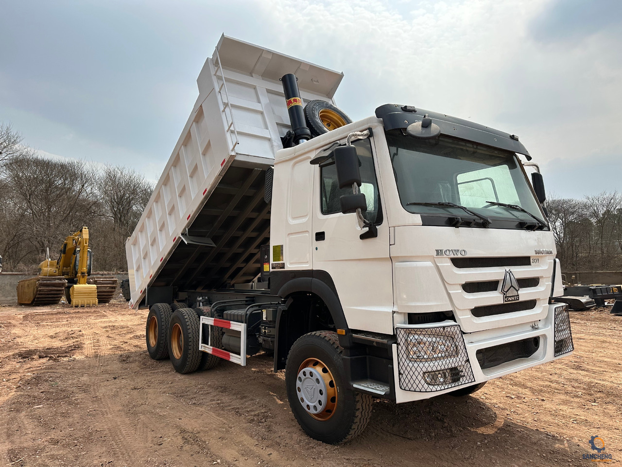 SINOTRUK Howo Dump truck 371 - Camión volquete: foto 1 SINOTRUK Howo Dump truck 371 - Camión volquete: foto 1