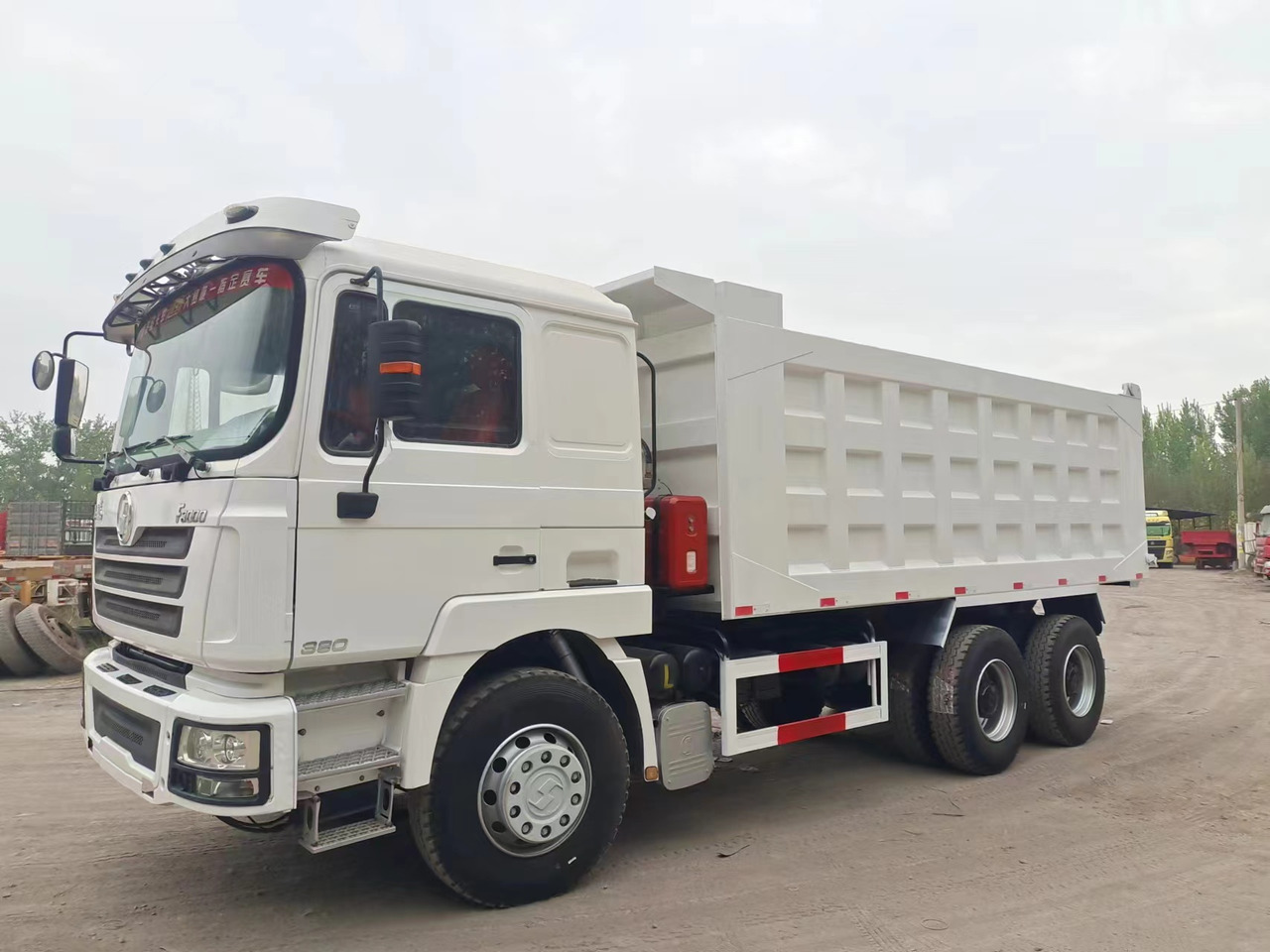 Shacman F3000 Dump Truck - Camión volquete: foto 1 Shacman F3000 Dump Truck - Camión volquete: foto 1