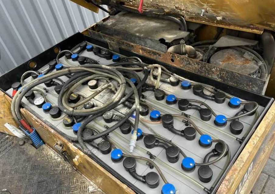 Carretilla elevadora eléctrica CAT Lift Trucks EP16KT: foto 6