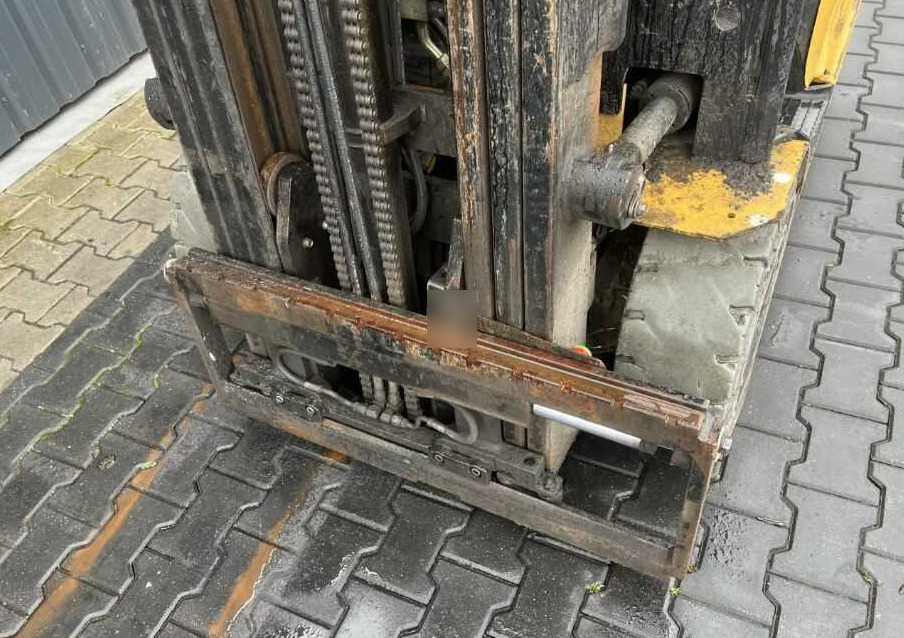 Arrendamiento de  CAT Lift Trucks EP25CN CAT Lift Trucks EP25CN: foto 7