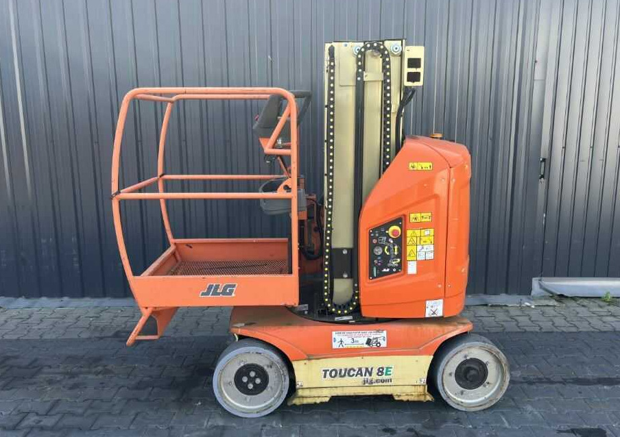 JLG Toucan 8E - Plataforma de mástil vertical: foto 2 JLG Toucan 8E - Plataforma de mástil vertical: foto 2