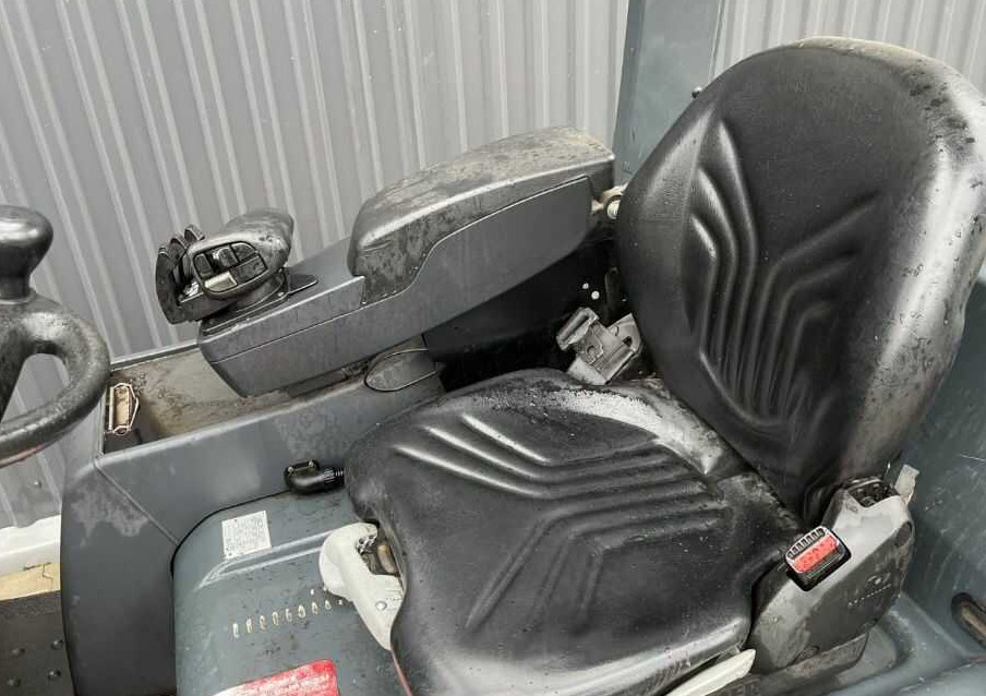 Carretilla elevadora eléctrica Jungheinrich EFG318: foto 8