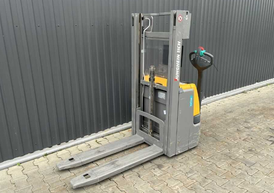 Jungheinrich EJC110 - Apilador: foto 1 Jungheinrich EJC110 - Apilador: foto 1