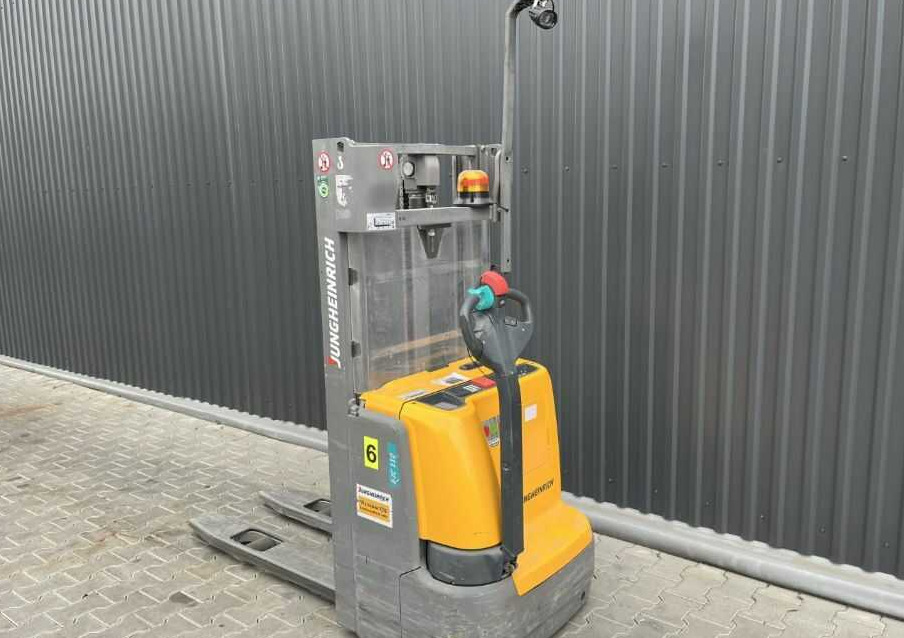 Jungheinrich EJC112 - Apilador: foto 3 Jungheinrich EJC112 - Apilador: foto 3