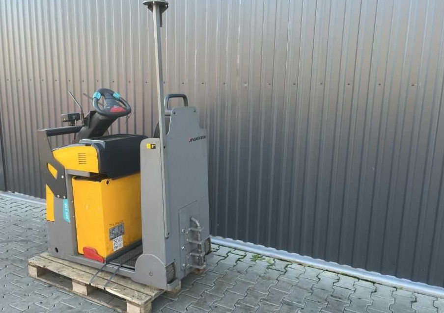 Jungheinrich EZS130 - Remolcadora: foto 3 Jungheinrich EZS130 - Remolcadora: foto 3