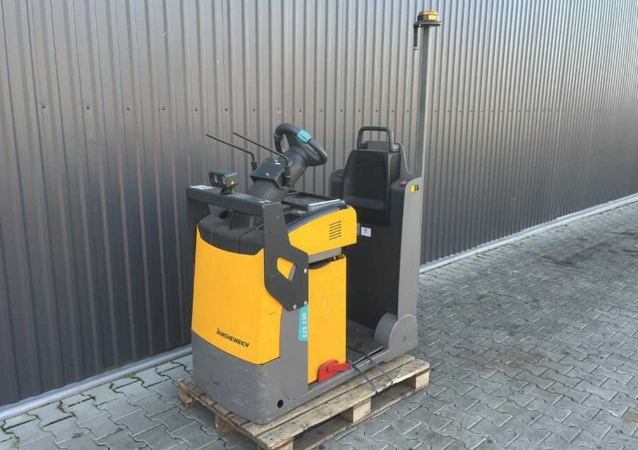 Jungheinrich EZS130 - Remolcadora: foto 1 Jungheinrich EZS130 - Remolcadora: foto 1