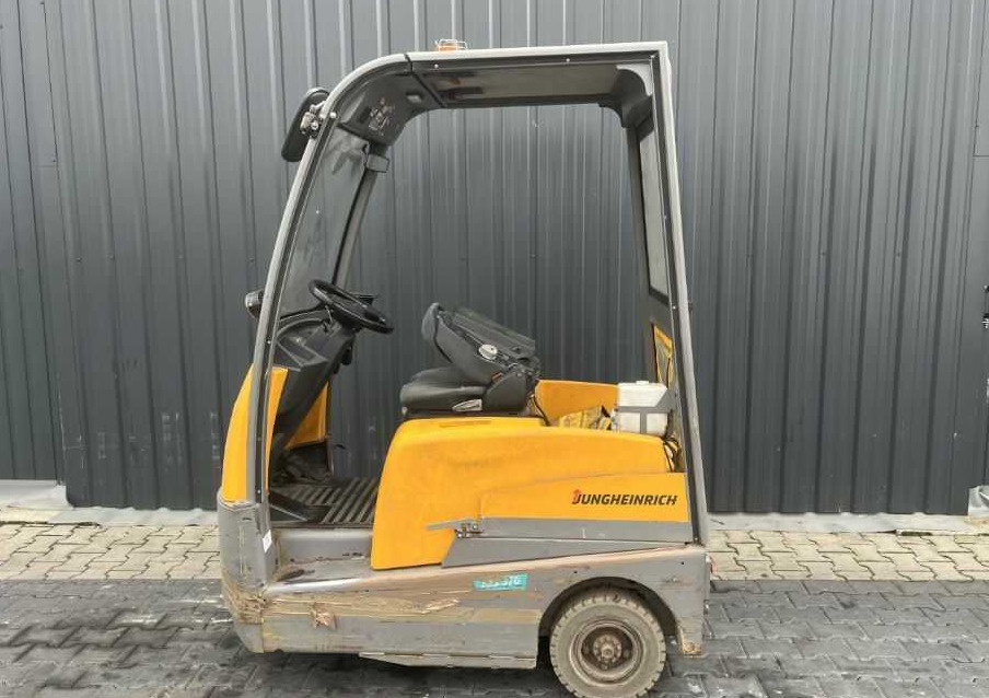 Jungheinrich EZS570 - Remolcadora: foto 2 Jungheinrich EZS570 - Remolcadora: foto 2