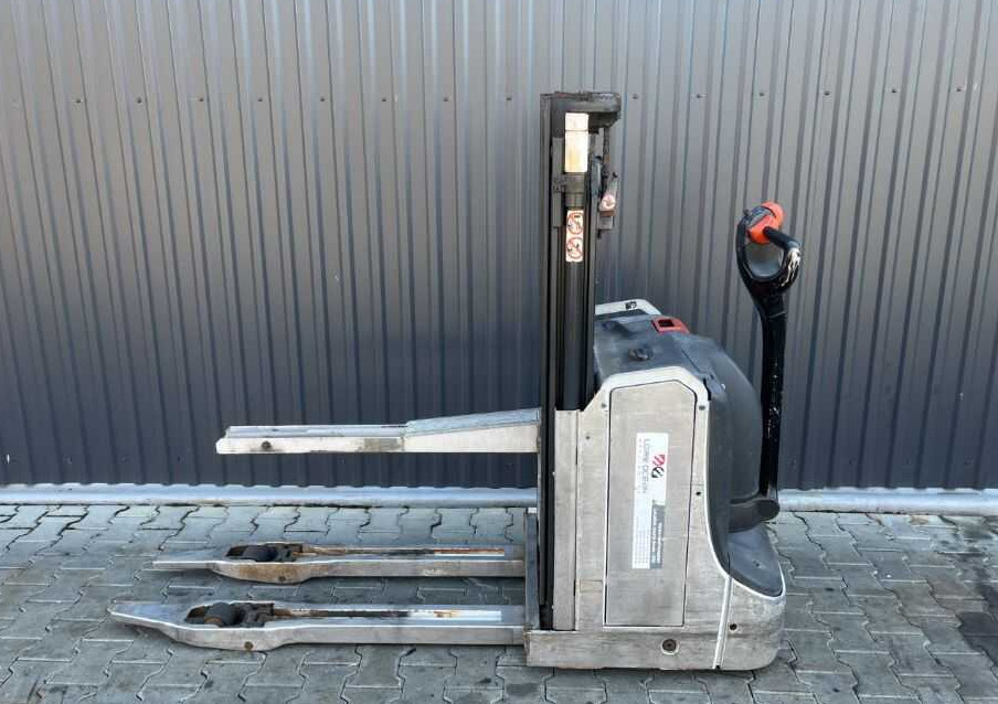 Linde D08 - Apilador: foto 2 Linde D08 - Apilador: foto 2