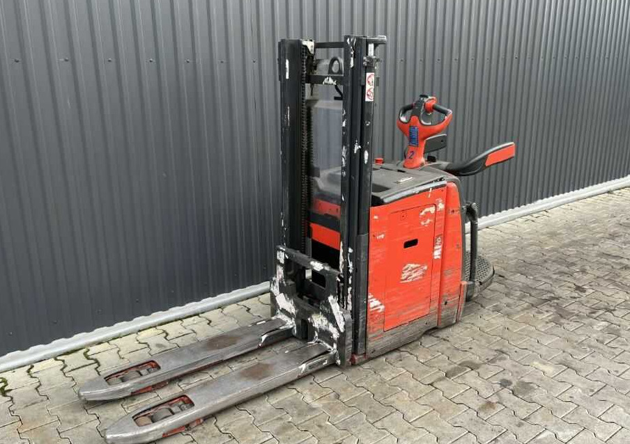 Linde D10AP - Apilador: foto 1 Linde D10AP - Apilador: foto 1