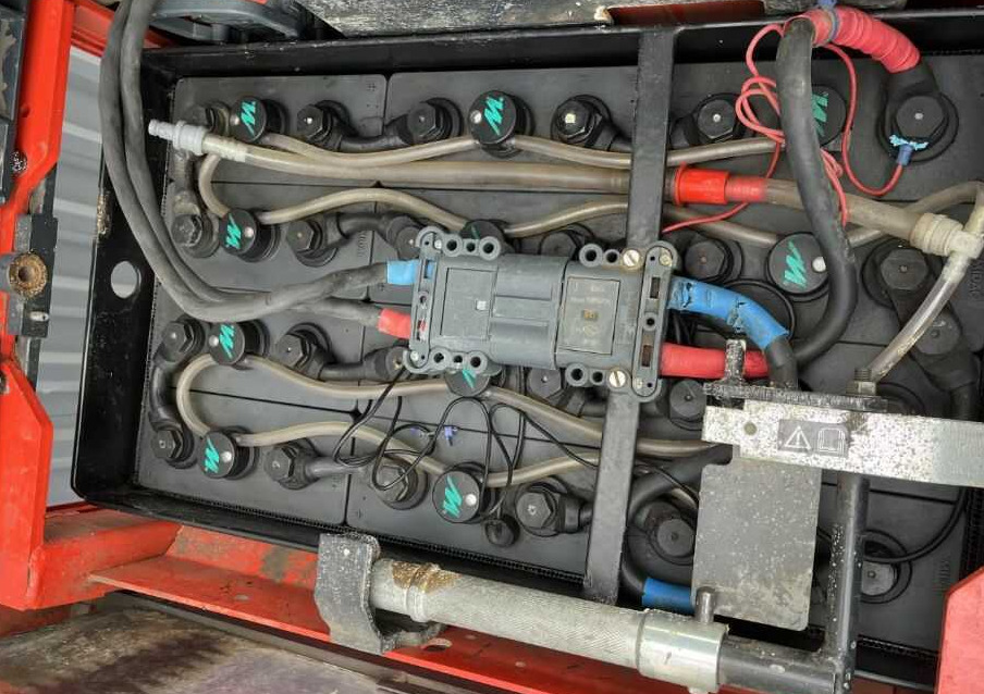 Linde D10AP - Apilador: foto 5 Linde D10AP - Apilador: foto 5