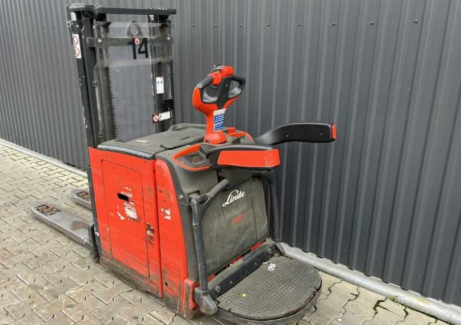 Linde D10AP - Apilador: foto 3 Linde D10AP - Apilador: foto 3