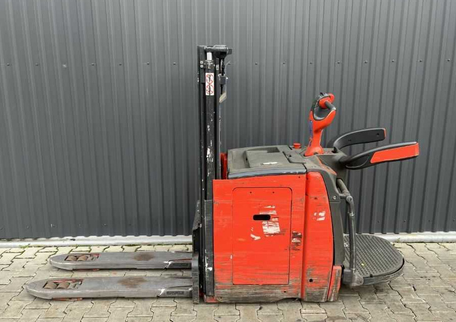 Linde D10AP - Apilador: foto 2 Linde D10AP - Apilador: foto 2