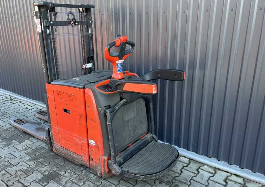 Linde D10AP - Apilador: foto 3 Linde D10AP - Apilador: foto 3