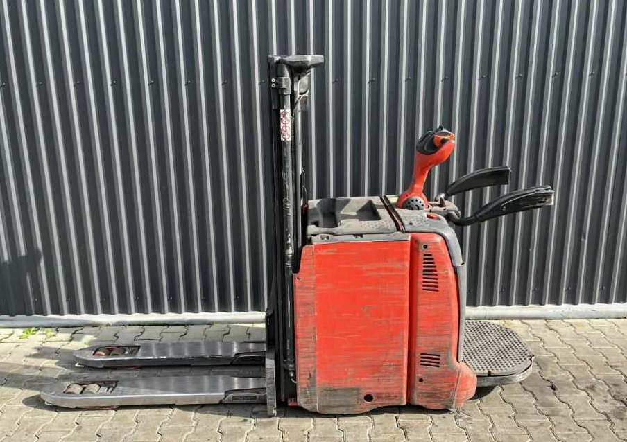 Linde D12AP - Apilador: foto 2 Linde D12AP - Apilador: foto 2