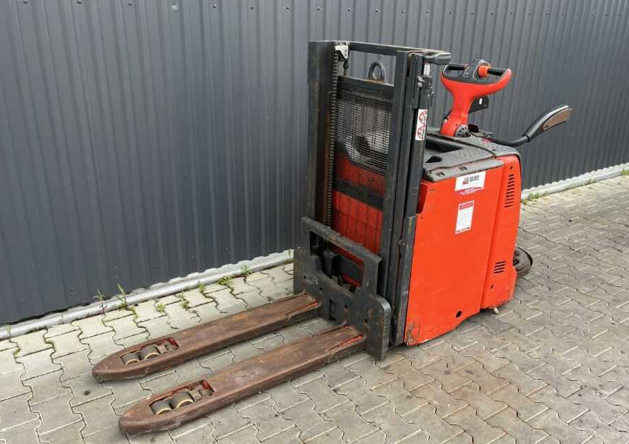 Linde D12AP - Apilador: foto 1 Linde D12AP - Apilador: foto 1