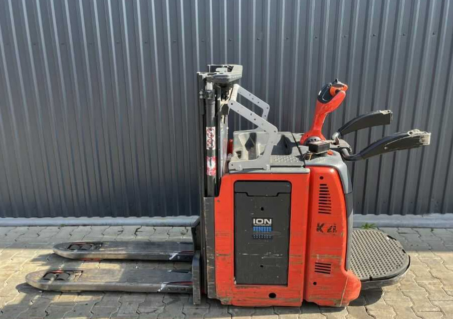 Linde D12HPAP - Apilador: foto 2 Linde D12HPAP - Apilador: foto 2