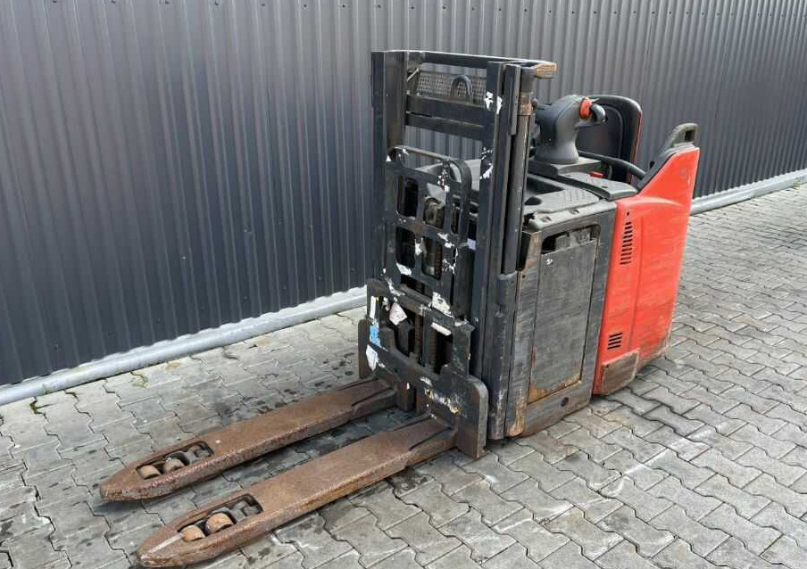 Linde D12PHSP - Apilador: foto 1 Linde D12PHSP - Apilador: foto 1