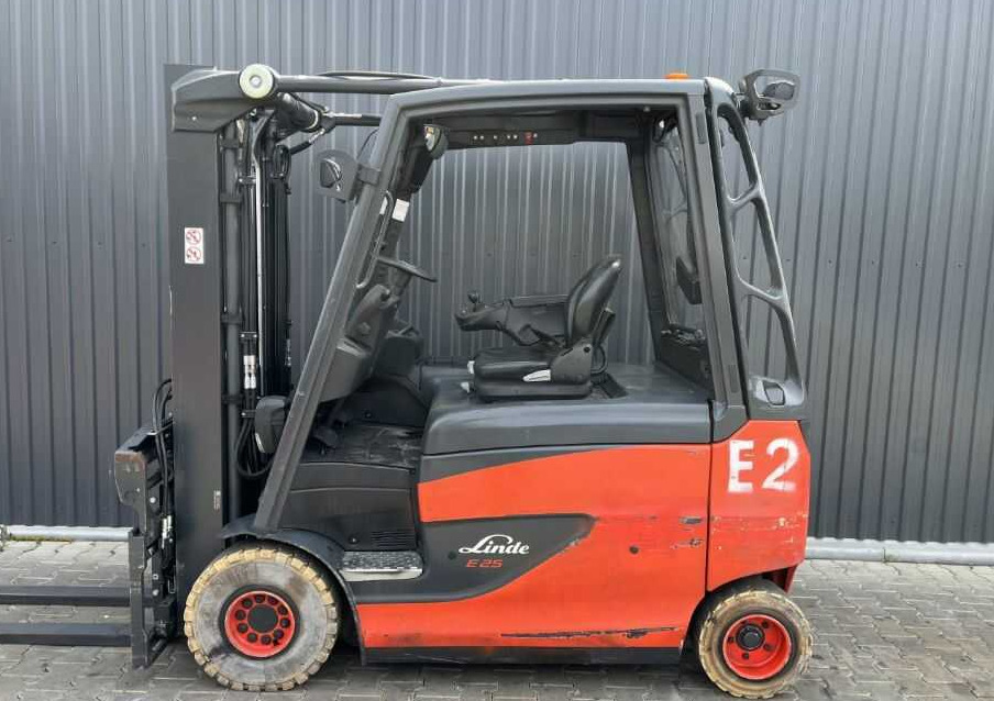 Linde E25HL-01/600 - Carretilla elevadora eléctrica: foto 2 Linde E25HL-01/600 - Carretilla elevadora eléctrica: foto 2