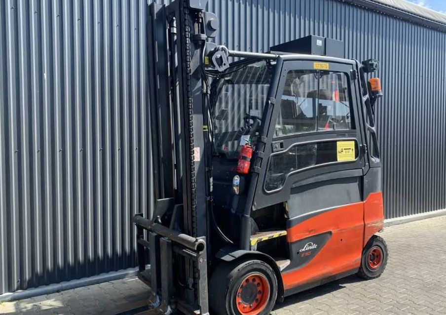 Linde E50HL-01/600 - Carretilla elevadora eléctrica: foto 1 Linde E50HL-01/600 - Carretilla elevadora eléctrica: foto 1