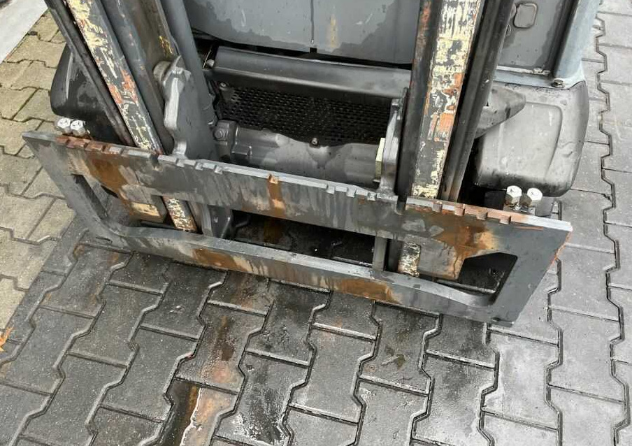 Arrendamiento de Linde H14T-01 Linde H14T-01: foto 10 Arrendamiento de Linde H14T-01 Linde H14T-01: foto 10