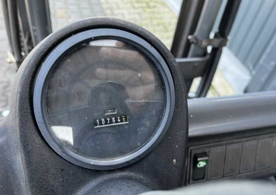 Arrendamiento de Linde H20T-03 Linde H20T-03: foto 6 Arrendamiento de Linde H20T-03 Linde H20T-03: foto 6