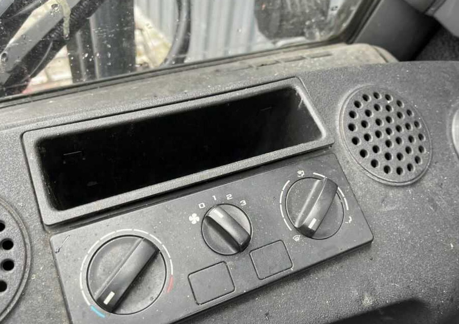 Arrendamiento de  Linde H25T-02 Linde H25T-02: foto 6