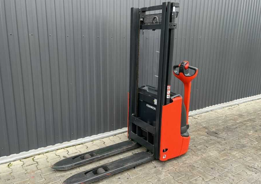 Linde L12 - Apilador: foto 1 Linde L12 - Apilador: foto 1