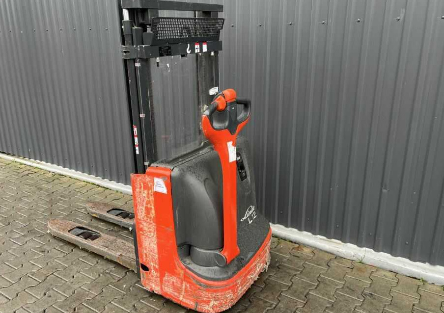 Linde L12 - Apilador: foto 3 Linde L12 - Apilador: foto 3