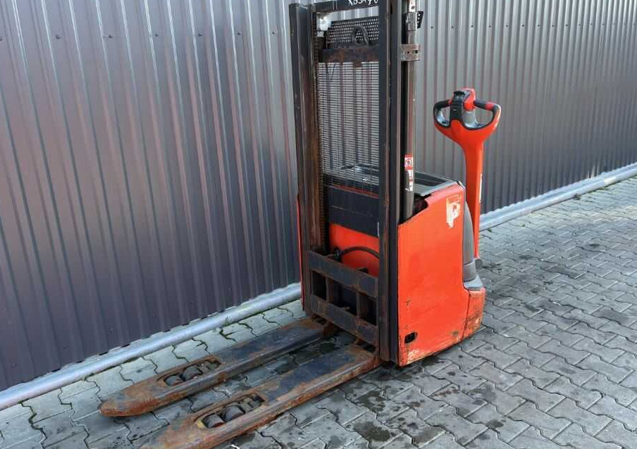 Linde L12L - Apilador: foto 1 Linde L12L - Apilador: foto 1