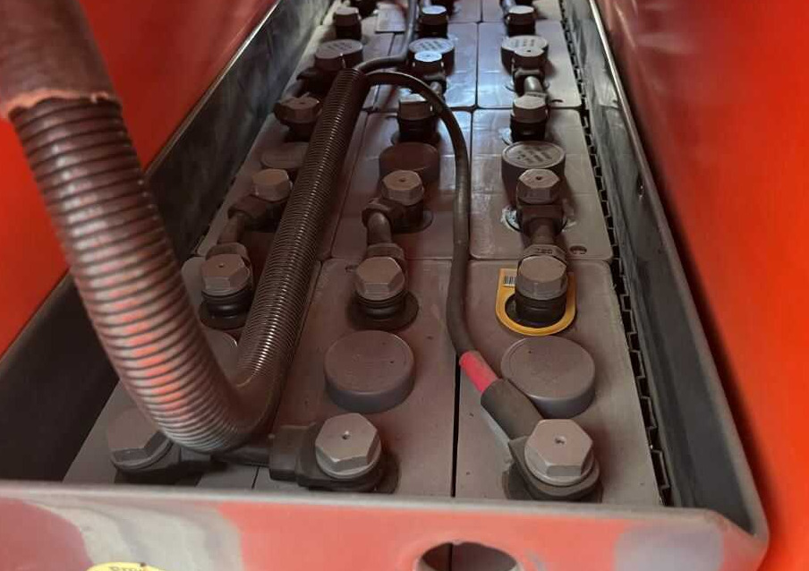 Apilador Linde L12R: foto 7 Apilador Linde L12R: foto 7