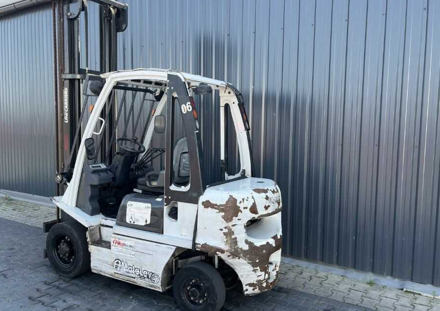 Nissan Y1D2A25Q - Carretilla elevadora diésel: foto 3 Nissan Y1D2A25Q - Carretilla elevadora diésel: foto 3