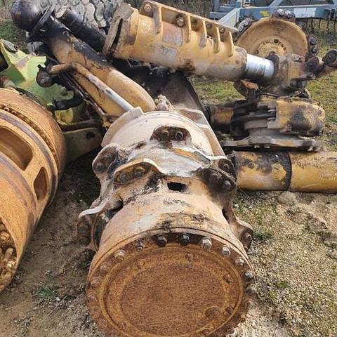 Caterpillar HG/08 VERRIN BENNE 769C 769D 771C 771D - - Eje y piezas: foto 1 Caterpillar HG/08 VERRIN BENNE 769C 769D 771C 771D - - Eje y piezas: foto 1