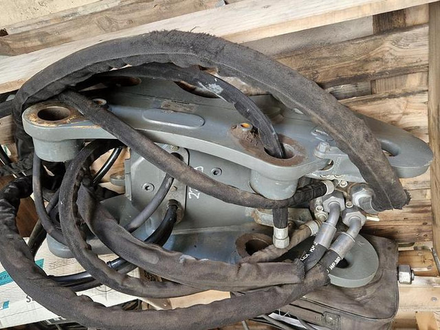 Liebherr SW33 - Maquinaria de construcción: foto 2 Liebherr SW33 - Maquinaria de construcción: foto 2