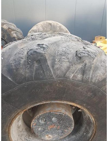 Michelin 18R19.5XF - Neumáticos y llantas: foto 5 Michelin 18R19.5XF - Neumáticos y llantas: foto 5