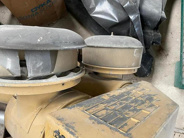 Caterpillar 101-2121 ADMISSION AIR 763 - Recambio: foto 4 Caterpillar 101-2121 ADMISSION AIR 763 - Recambio: foto 4